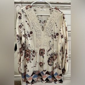 Maurices floral top, size XL